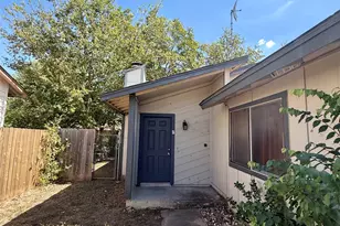 10805 Lanshire Dr, Austin, TX 78758 - Photo 2