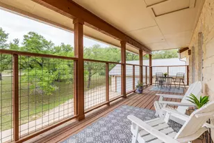 326 Lost Cove Dr, Spicewood, TX 78669 - Photo 18