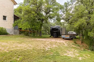 326 Lost Cove Dr, Spicewood, TX 78669 - Photo 28