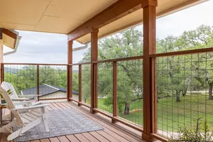 326 Lost Cove Dr, Spicewood, TX 78669 - Photo 18