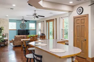 326 Lost Cove Dr, Spicewood, TX 78669 - Photo 10