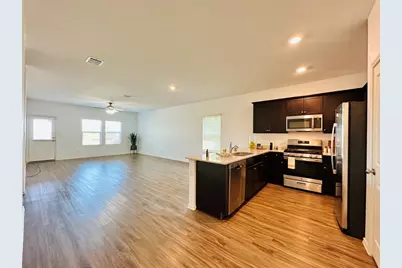 13410 Mussel Run, Elgin, TX 78621 - Photo 4