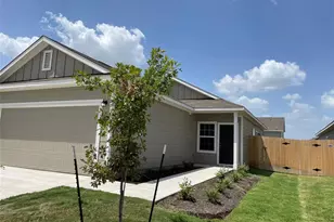 1104 Minnow Ln, Bastrop, TX 78602 - Photo 2