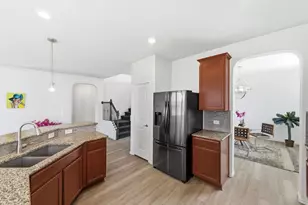 112 W Point Way, Elgin, TX 78621 - Photo 14