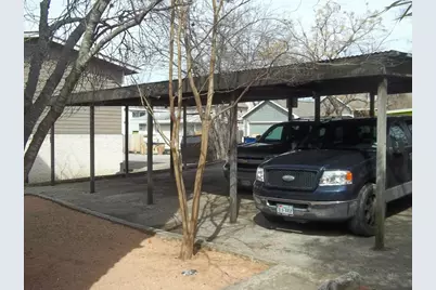 706 W 34th Street #202, Austin, TX 78705 - Photo 2