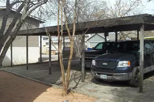 706 W 34th St, Austin, TX 78705 - Photo 2