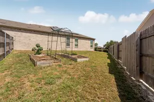 430 Barnhill Loop, Dripping Springs, TX 78620 - Photo 10