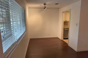 1407 W 39th 1/2 St, Austin, TX 78756 - Photo 2