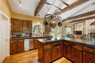 220 Meadowview Dr, Wimberley, TX 78676 - Photo 8