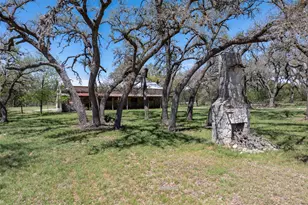 220 Meadowview Dr, Wimberley, TX 78676 - Photo 30