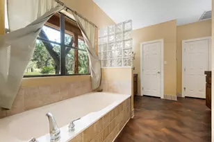220 Meadowview Dr, Wimberley, TX 78676 - Photo 14