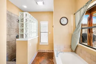 220 Meadowview Dr, Wimberley, TX 78676 - Photo 12