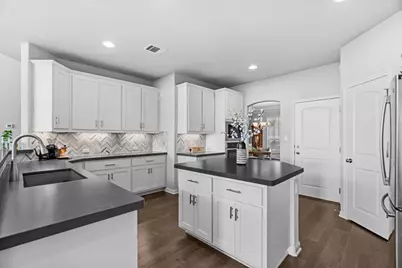 2733 Painted Sky Bend, Leander, TX 78641 - Photo 8