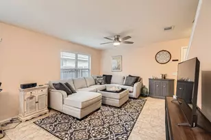 3504 Alpine Autumn Dr, Austin, TX 78744 - Photo 4