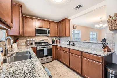 3504 Alpine Autumn Drive, Austin, TX 78744 - Photo 8