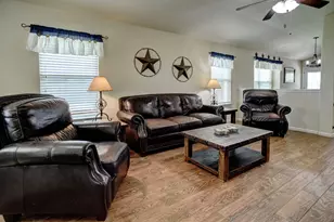 409 S Hunting Lodge Ln, Bastrop, TX 78602 - Photo 26
