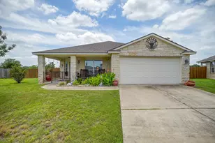 409 S Hunting Lodge Ln, Bastrop, TX 78602 - Photo 8