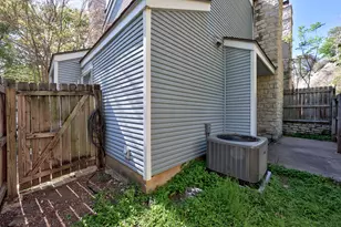 6821 Old Quarry Ln, Austin, TX 78731 - Photo 28