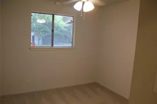 1213 S Meadows Dr, Austin, TX 78758 - Photo 12