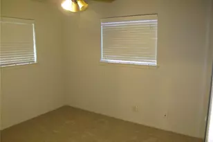 1213 S Meadows Dr, Austin, TX 78758 - Photo 10