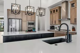 212 Texas Bluebonnet Trl, Georgetown, TX 78628 - Photo 2
