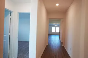 101 Red Buckeye St, Hutto, TX 78634 - Photo 8