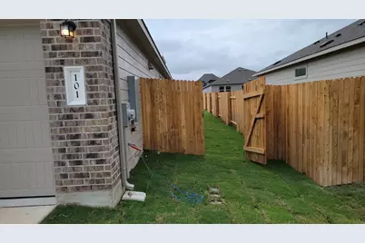 101 Red Buckeye Street, Hutto, TX 78634 - Photo 20