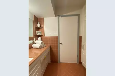 5811 Highland Hills Drive, Austin, TX 78731 - Photo 30