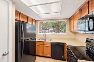 13355 Water Oak Ln, Austin, TX 78729 - Photo 8