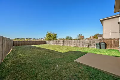 1189 Shadow Creek Boulevard, Buda, TX 78610 - Photo 18