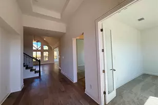 308 Frio Spgs Trl, Georgetown, TX 78628 - Photo 6