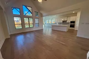 308 Frio Spgs Trl, Georgetown, TX 78628 - Photo 4