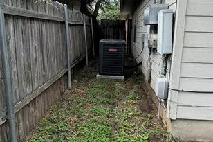 8613 Talyne Chaise Cir, Austin, TX 78729 - Photo 20