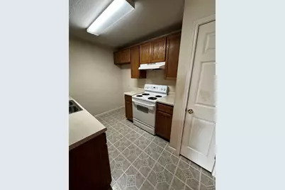 8613 Talyne Chaise Circle #B, Austin, TX 78729 - Photo 6