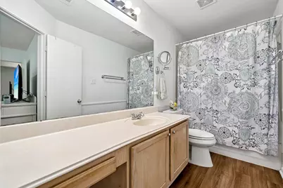 94 Louise Street, Elgin, TX 78621 - Photo 20