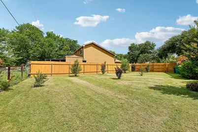 94 Louise Street, Elgin, TX 78621 - Photo 36