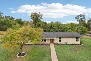 202 E Caddo St, Austin, TX 78753 - Photo 2