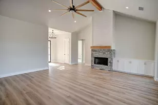 123 Lariat Ct, Bastrop, TX 78602 - Photo 8