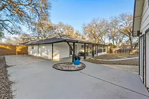 2107 Lewood Cir, Austin, TX 78745 - Photo 26