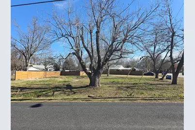 305 Lexington Road, Elgin, TX 78621 - Photo 6