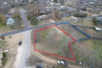 305 Lexington Road, Elgin, TX 78621 - Photo 4