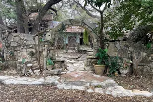 207 Hub Dr, Wimberley, TX 78676 - Photo 2