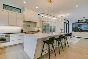 2015 De Verne St, Austin, TX 78704 - Photo 4