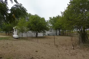 910 Bunton Ln, Uhland, TX 78640 - Photo 4