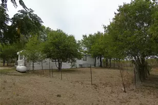 910 Bunton Ln, Uhland, TX 78640 - Photo 2