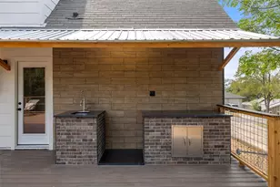 5202 Woodmoor Dr, Austin, TX 78721 - Photo 24