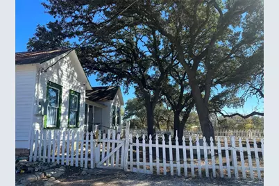 543 Narrows Road, Blanco, TX 78606 - Photo 2