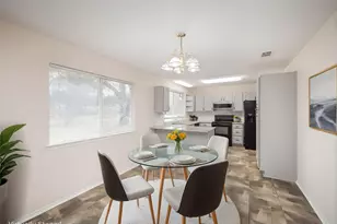 137 Blanket Flower Dr, Bastrop, TX 78602 - Photo 10