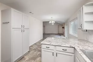 137 Blanket Flower Dr, Bastrop, TX 78602 - Photo 14