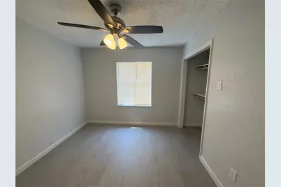 821 S Guadalupe Street, Lockhart, TX 78644 - Photo 24